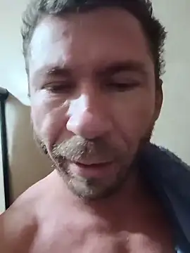 Snapshot of RobertoLuiz84 chatting on May 19, 2026, 1:56 am RobertoLuiz84 online show from May 19, 2026, 1:56 am