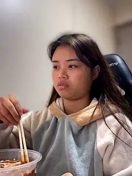 Toffee-00 online show from March 22, 2026, 8:38 am