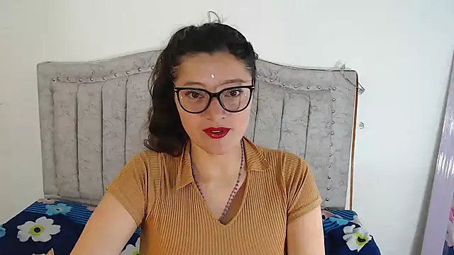 carla wc online show from December 5, 2025, 1:53 pm