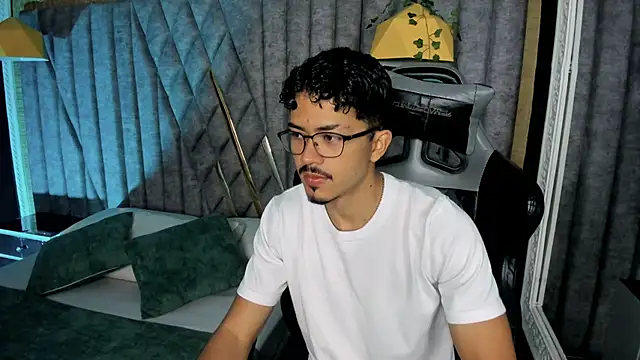 NicolaiKarav online show from March 22, 2026, 2:07 pm