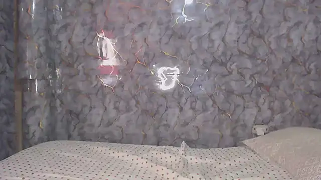 Snapshot of miarouse1531 chatting on January 7, 2026, 3:50 pm miarouse1531 online show from January 7, 2026, 3:50 pm