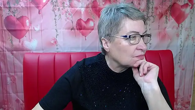 Snapshot of OlgaLuck chatting on February 3, 2026, 6:40 am OlgaLuck online show from February 3, 2026, 6:40 am