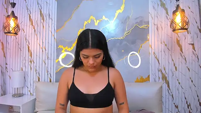 Snapshot of NIKIBUNNY chatting on December 2, 2025, 12:40 pm NIKIBUNNY online show from December 2, 2025, 12:40 pm