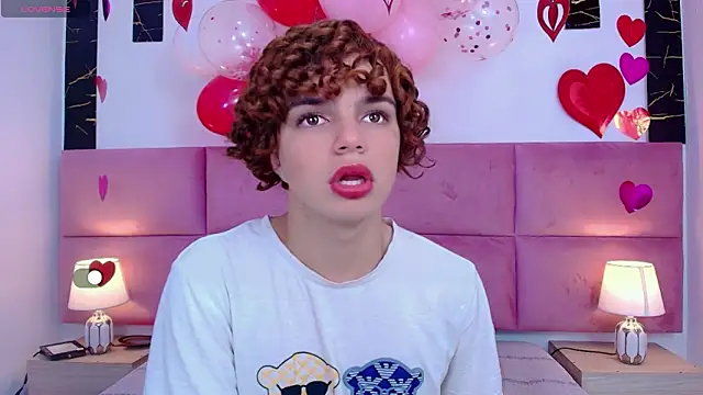 Skyee angel online show from February 15, 2026, 1:43 pm