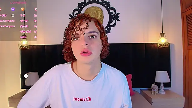 Skyee angel online show from April 2, 2026, 1:51 pm