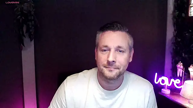 Hunter Fl online show from November 26, 2025, 4:51 pm