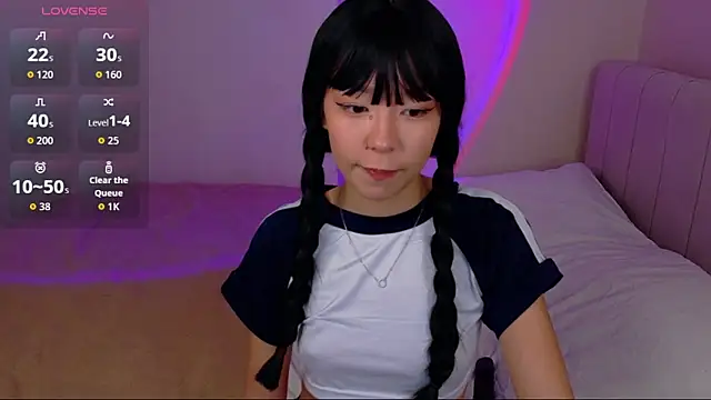 Lina lust  online show from December 3, 2025, 12:26 pm