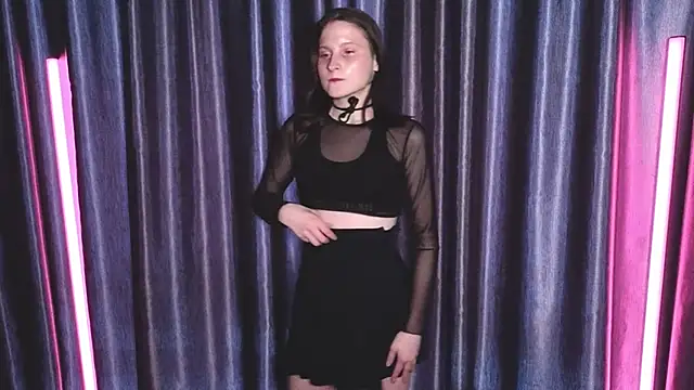 JettaBeuttel online show from November 28, 2025, 5:07 am