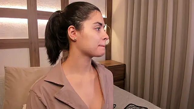 SarhaVega online show from February 7, 2026, 12:57 pm