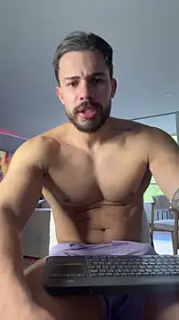 Snapshot of Valenthino_Salvatore chatting on May 22, 2026, 10:19 pm Valenthino Salvatore online show from May 22, 2026, 10:19 pm