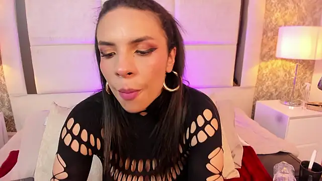 Viiolet Stone online show from January 13, 2026, 9:41 pm