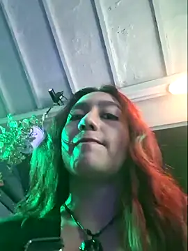 Eveeelyn25 online show from March 28, 2026, 12:44 am