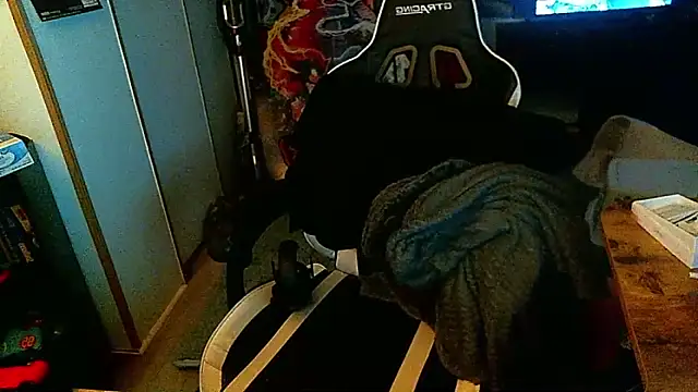 watchmegamer online show from November 28, 2025, 2:17 pm