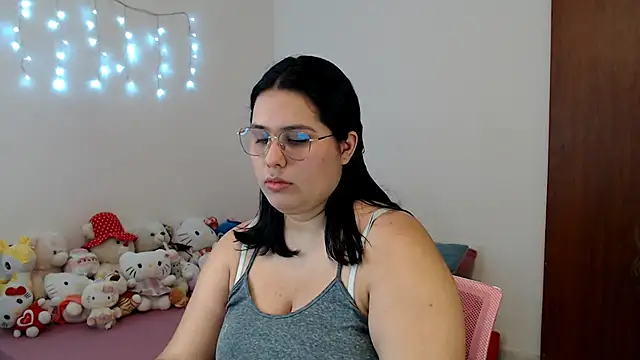 Snapshot of suckdreams19 chatting on February 4, 2026, 1:11 am suckdreams19 online show from February 4, 2026, 1:11 am