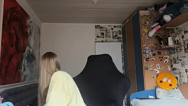 JesicaMortensen online show from November 28, 2025, 8:14 am