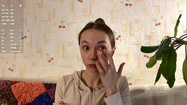 Snapshot of PaulaTisch chatting on February 8, 2026, 4:05 pm PaulaTisch online show from February 8, 2026, 4:05 pm