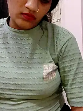 Hot hania online show from November 30, 2025, 3:02 pm