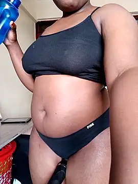 Snapshot of QuuenLeesa chatting on November 24, 2025, 12:27 pm QuuenLeesa online show from November 24, 2025, 12:27 pm