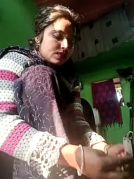 Pooja hote online show from January 14, 2026, 4:05 am