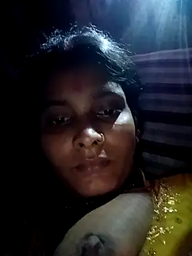 Snapshot of Pummy-Kumari chatting on December 4, 2025, 3:11 pm Pummy-Kumari online show from December 4, 2025, 3:11 pm