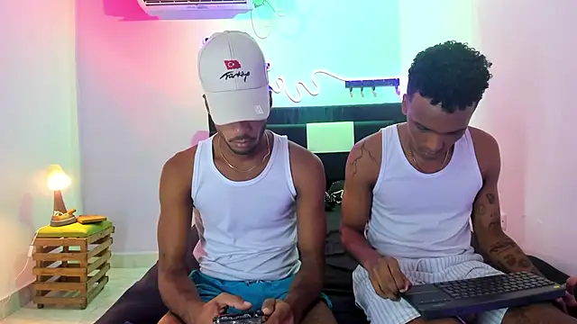 Snapshot of Black_Guys_Pervert_ chatting on November 25, 2025, 1:11 pm Black Guys Pervert online show from November 25, 2025, 1:11 pm