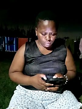 Snapshot of BlackPearlxxo chatting on May 3, 2026, 4:21 pm BlackPearlxxo online show from May 3, 2026, 4:21 pm