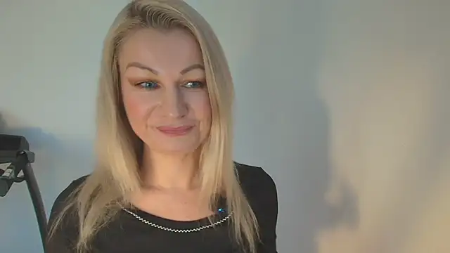 Sweet Eira online show from January 11, 2026, 2:46 pm