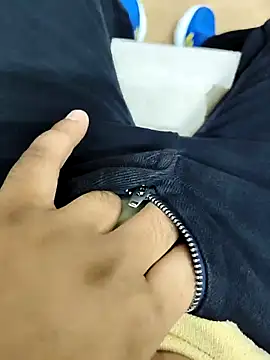 Snapshot of desi_alpha_boy chatting on December 1, 2025, 11:33 am desi alpha boy online show from December 1, 2025, 11:33 am