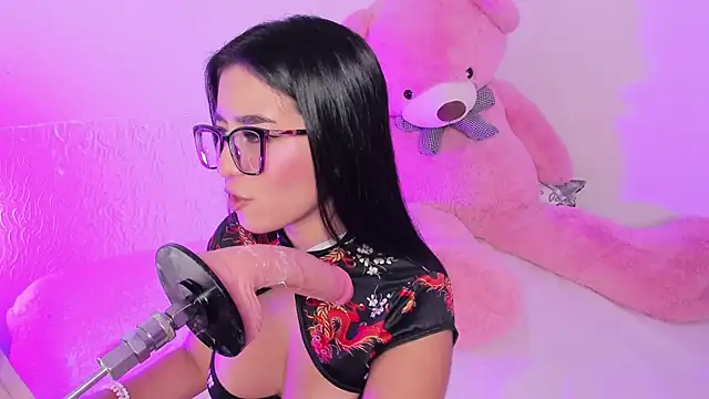 IbbieeBennett 1 online show from April 9, 2026, 3:52 am