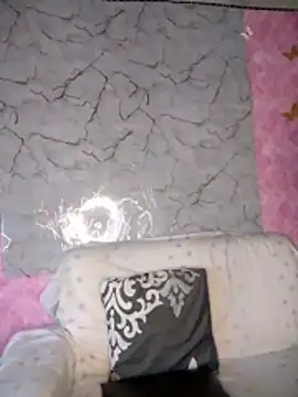 Snapshot of KiaracCastilo chatting on November 24, 2025, 7:58 pm KiaracCastilo online show from November 24, 2025, 7:58 pm