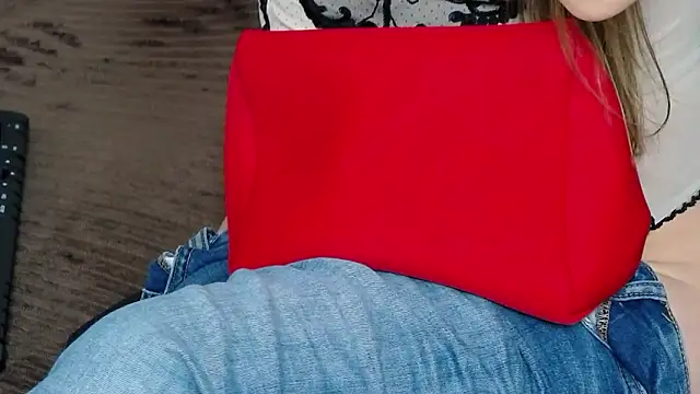 Snapshot of Brandy_Gem chatting on January 31, 2026, 7:23 pm Brandy Gem online show from January 31, 2026, 7:23 pm