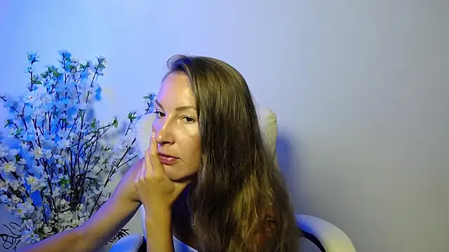 Snapshot of Brandy_Gem chatting on August 8, 2026, 9:05 am Brandy Gem online show from August 8, 2026, 9:05 am