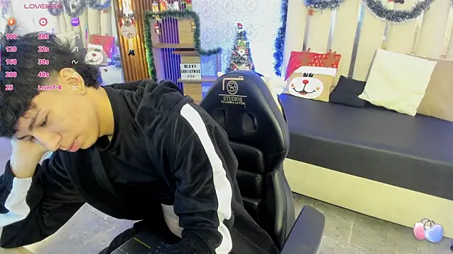 kaelwolf tay online show from December 15, 2025, 7:20 pm