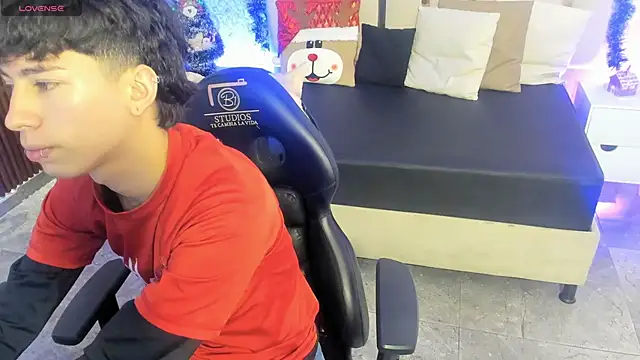 kaelwolf tay online show from December 19, 2025, 7:27 pm