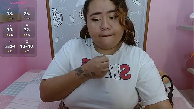 Danna Keys online show from November 26, 2025, 6:41 pm