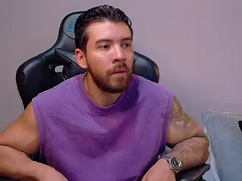 owen seth1 online show from April 19, 2026, 10:34 pm