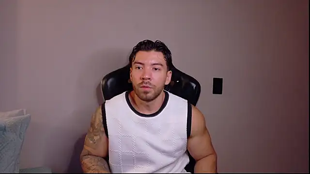 Snapshot of owen_seth1 chatting on June 3, 2026, 11:09 pm owen seth1 online show from June 3, 2026, 11:09 pm
