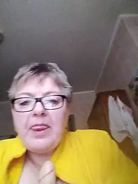 MillanaOcean online show from December 2, 2025, 1:02 pm