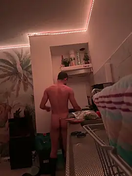 klkmam online show from December 17, 2025, 6:57 pm