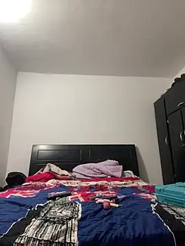 Labby18 online show from December 19, 2025, 11:51 pm