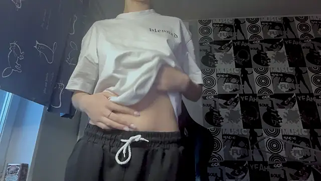 Snapshot of helgicuteness chatting on December 20, 2025, 12:30 pm helgicuteness online show from December 20, 2025, 12:30 pm