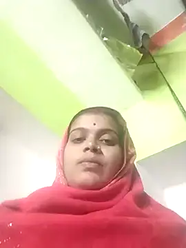 Curvy Tanishka online show from December 2, 2025, 3:03 pm