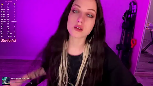 Meowluly online show from April 18, 2026, 8:27 am