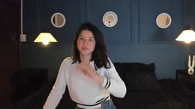 Snapshot of Skyy_bloom chatting on March 4, 2026, 12:13 pm Skyy bloom online show from March 4, 2026, 12:13 pm