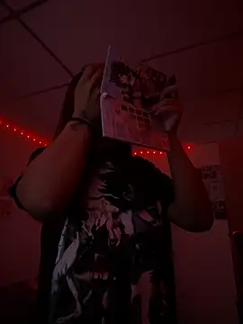 A Good Witch online show from April 9, 2026, 2:01 pm