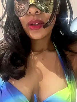 LunnaMaska online show from December 1, 2025, 2:40 pm