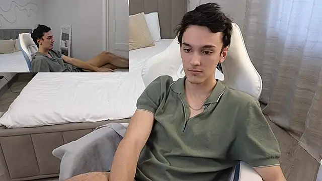 Snapshot of MoonlinSkinn chatting on January 19, 2026, 8:07 am MoonlinSkinn online show from January 19, 2026, 8:07 am