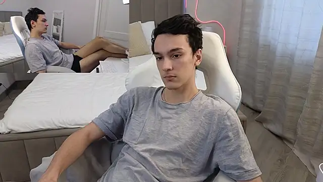 Snapshot of MoonlinSkinn chatting on January 17, 2026, 8:07 am MoonlinSkinn online show from January 17, 2026, 8:07 am