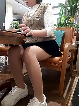 Bea 219 online show from November 27, 2025, 6:36 am