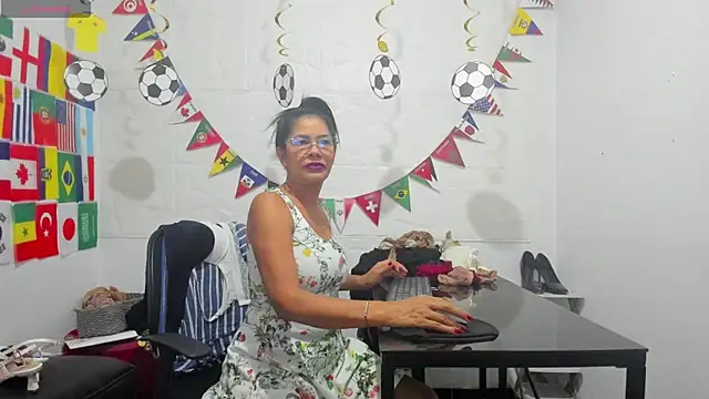 Snapshot of Miss_clarepocahose chatting on June 26, 2026, 12:05 am Miss clarepocahose online show from June 26, 2026, 12:05 am